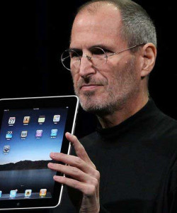 Foi em 2010, um ano antes de morrer, que Steve Jobs apresentou ao mundo o revolucionário iPad.