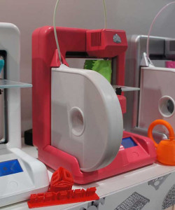 Na CES 2013, vimos funcionando as primeiras impressoras 3D.